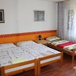 Penzion Rooms4young *