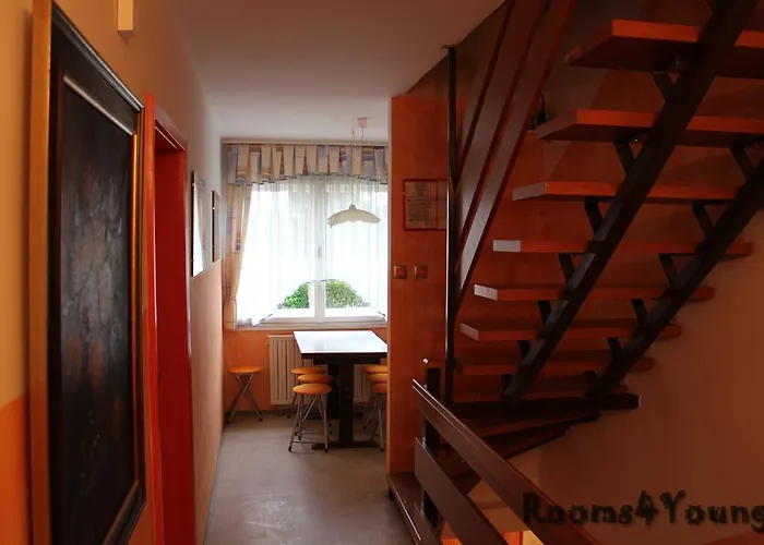 Rooms4young ゲストハウス